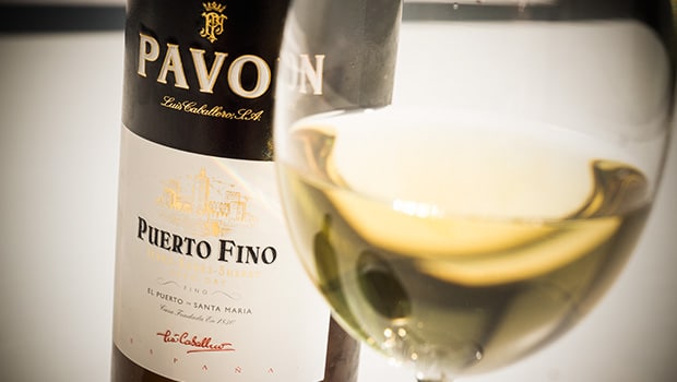 Fino: Pavón Puerto Fino (Luis Caballero)