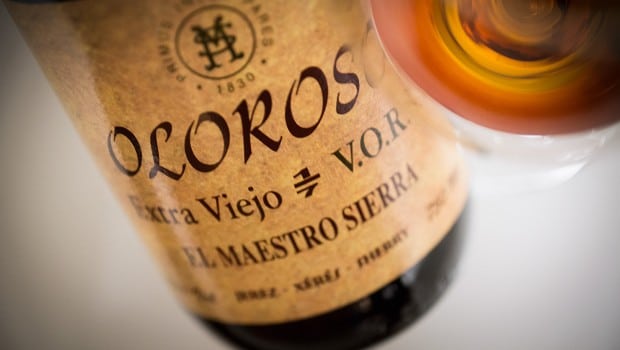 Oloroso: Oloroso Extra Viejo 1|7 VORS (El Maestro Sierra)