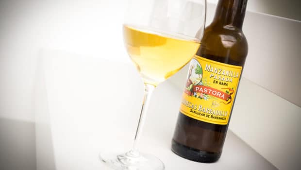 Manzanilla: Pastora Manzanilla Pasada En Rama (Barbadillo)